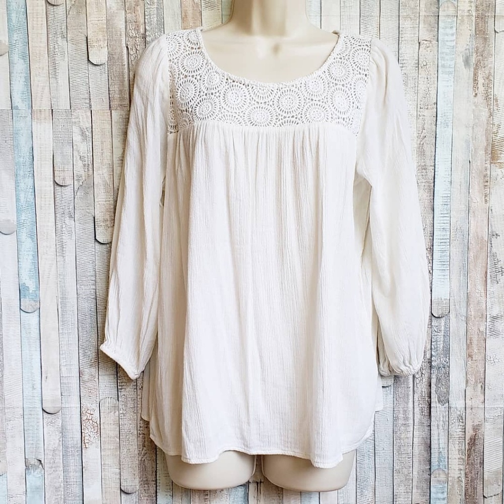 Ralph Lauren off-white top w/ embroidered lace